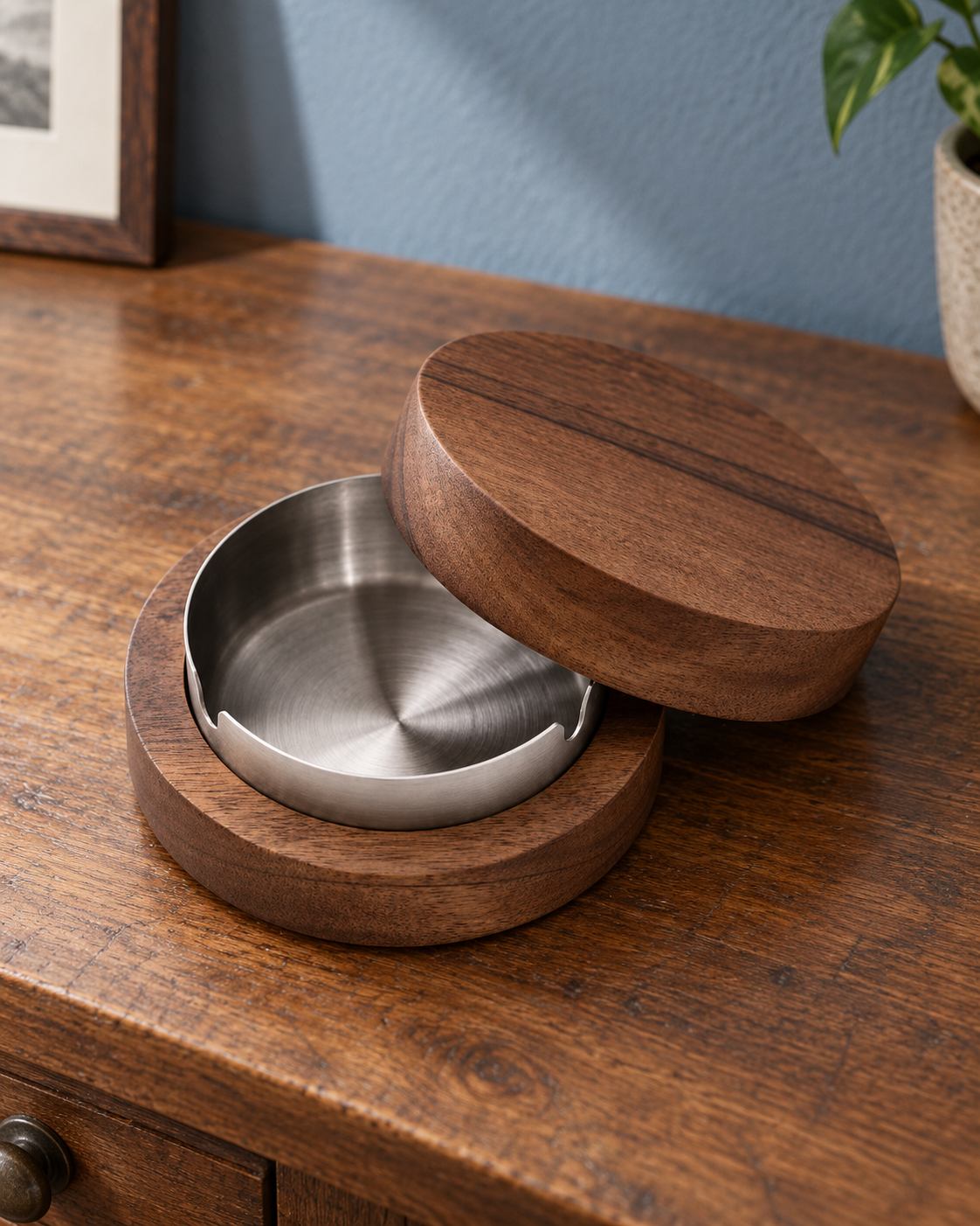 Lidded Ashtray with Wood Surround
